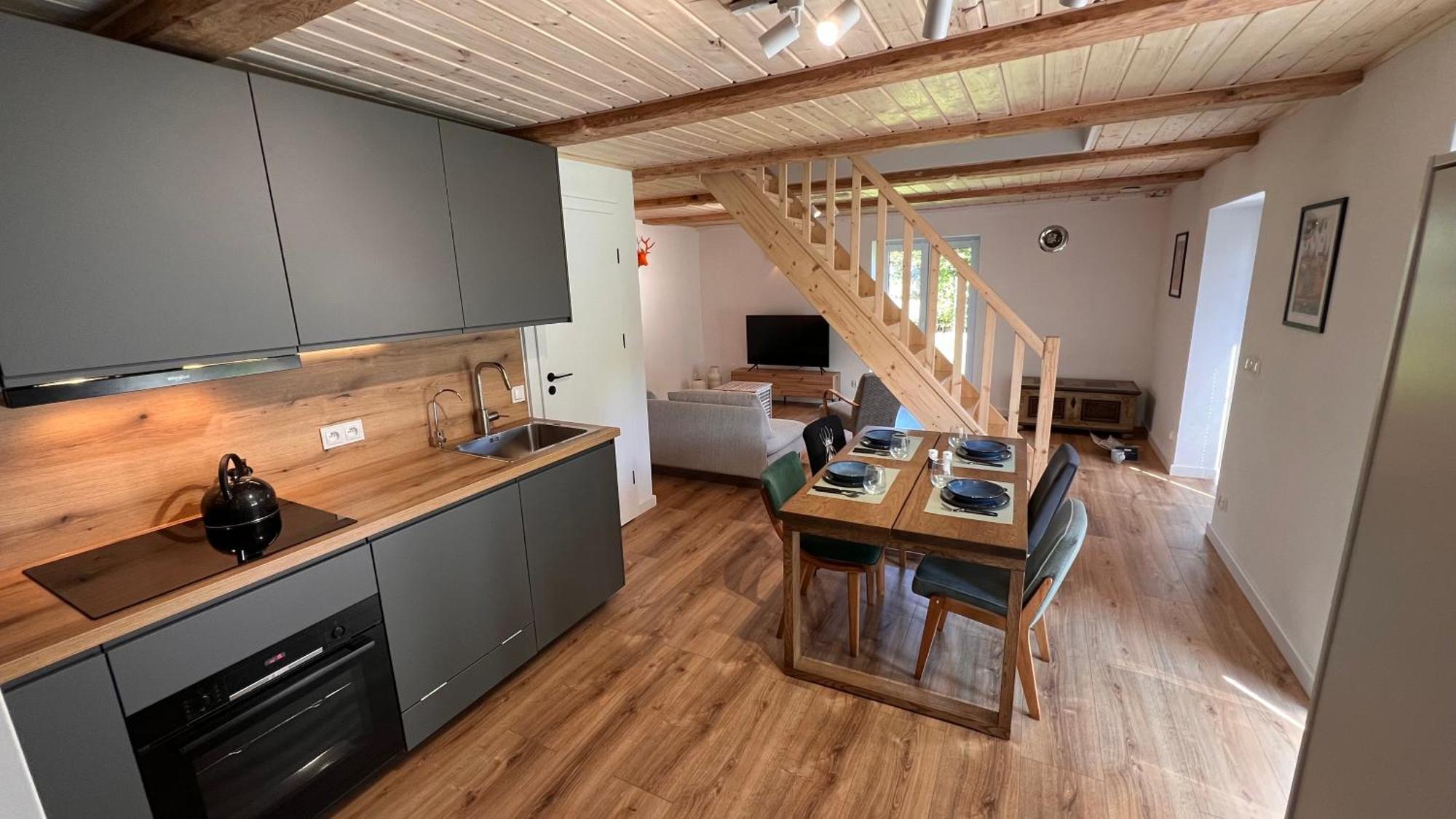Nova Apartment